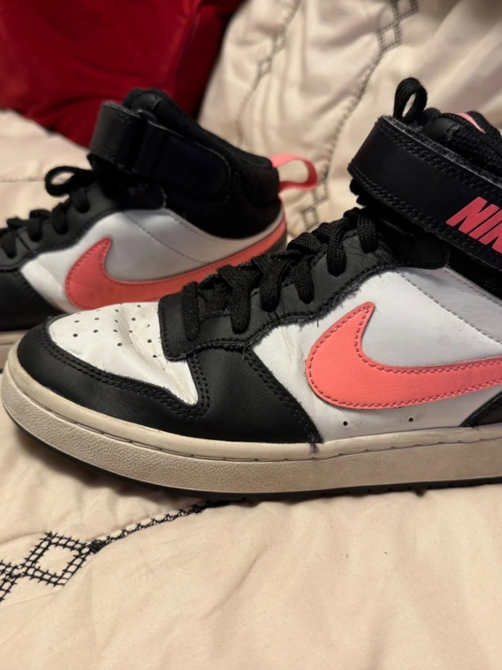 Nike girls black